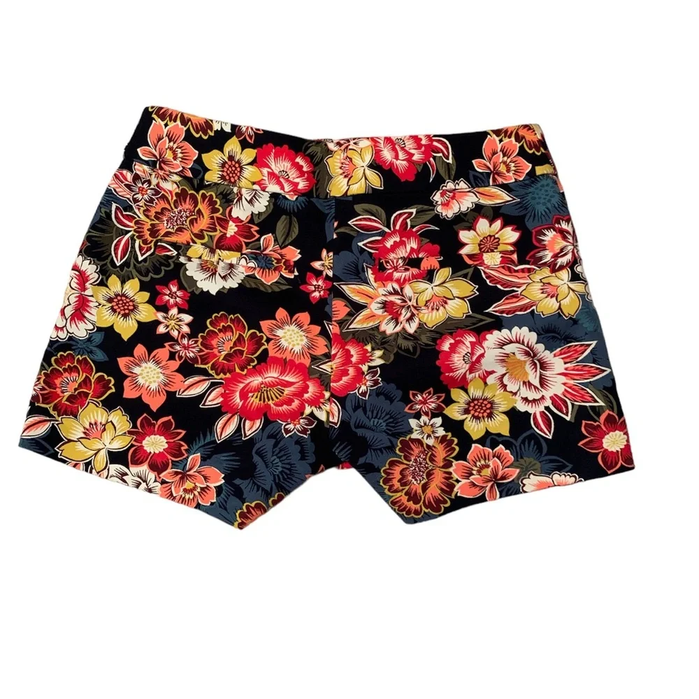 NWOT LOFT Floral shorts. Size 00. - Picture 2 of 10